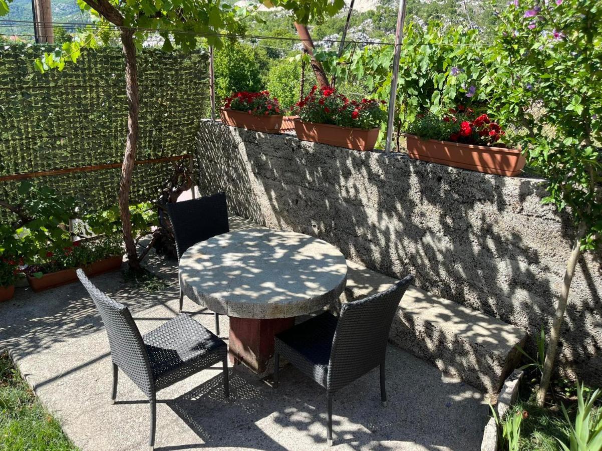 Una Apartment Цетине Екстериор снимка