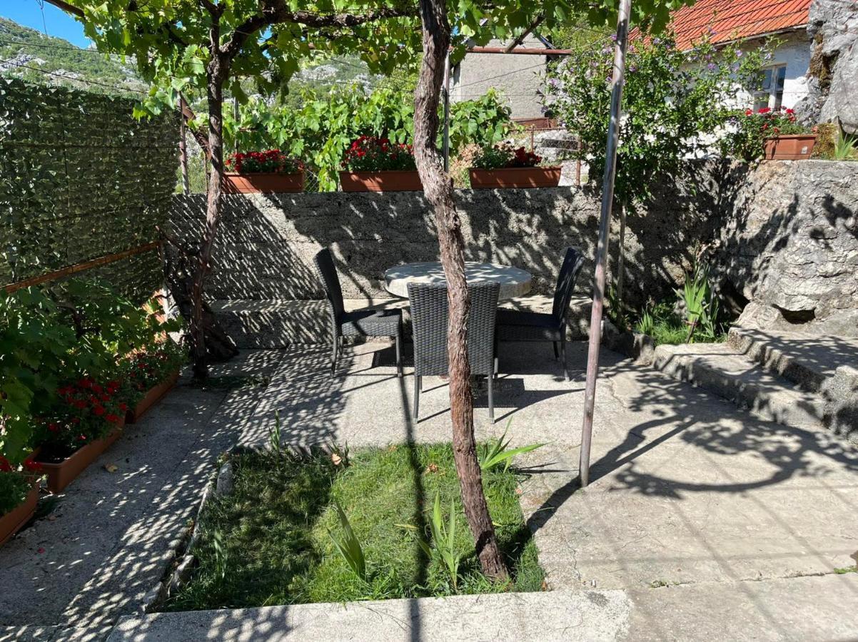 Una Apartment Цетине Екстериор снимка