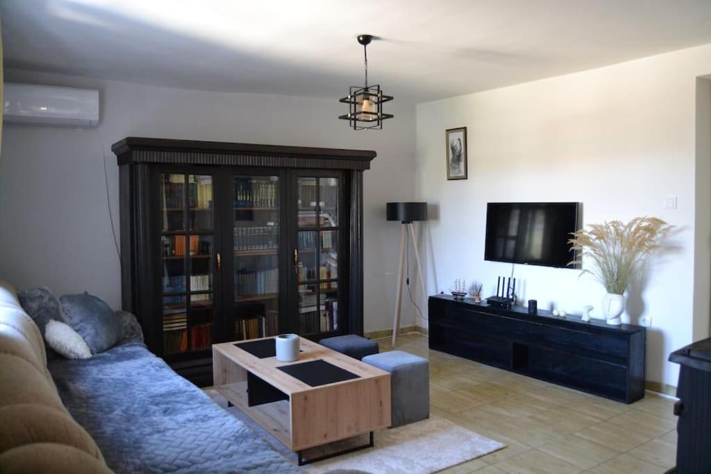 Una Apartment Цетине Екстериор снимка