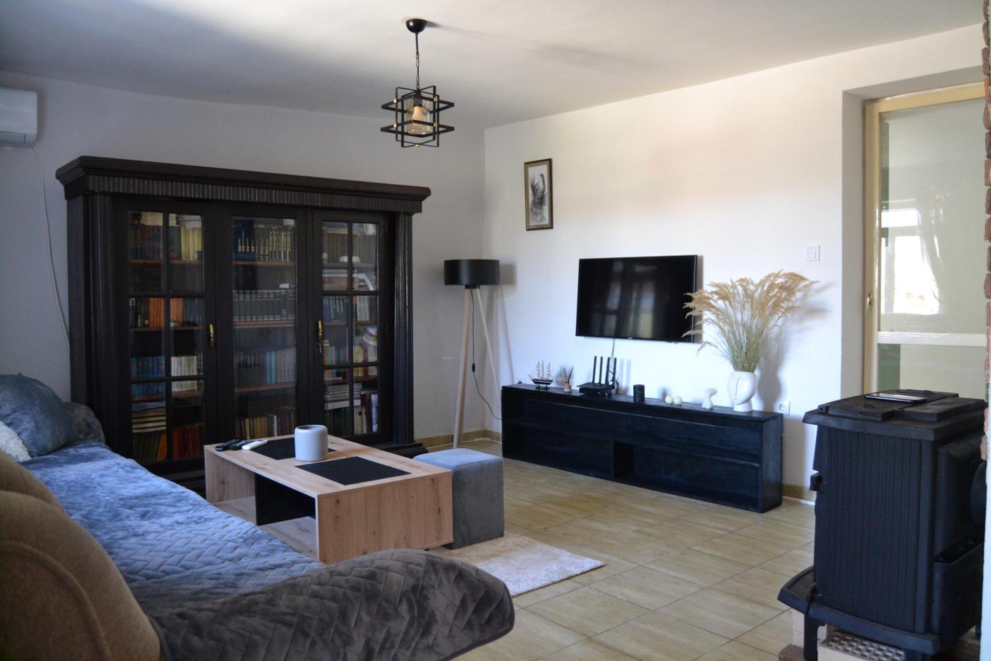 Una Apartment Цетине Екстериор снимка