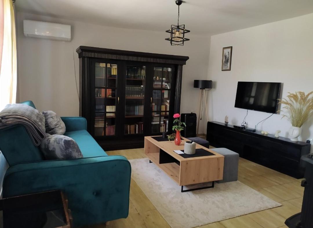 Una Apartment Цетине Екстериор снимка